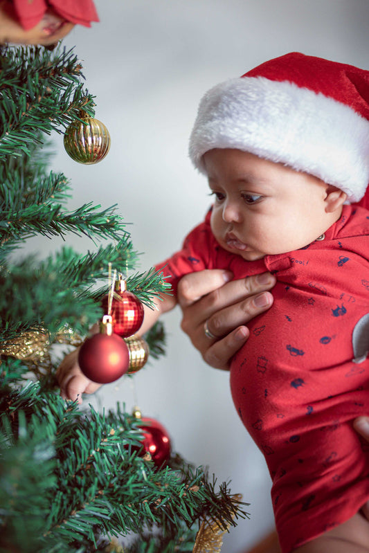 🌟 Crafting Cherished Christmas Memories with Your Little One 🎄